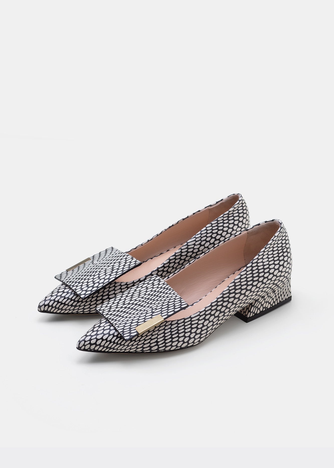 The Allegra Black & White